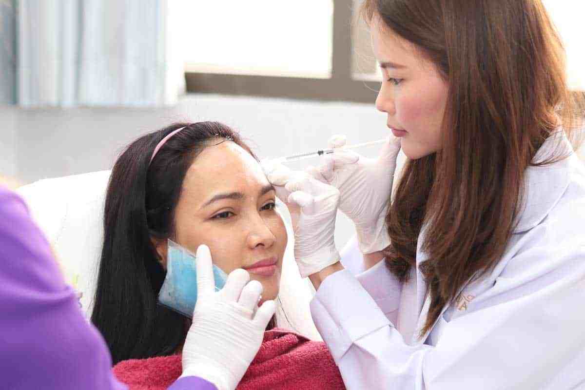 อันตราย-จากการฉีดโบท็อกซ์ผิดวิธี-ควรศึกษาให้ดีก่อนตัดสินใจ-2